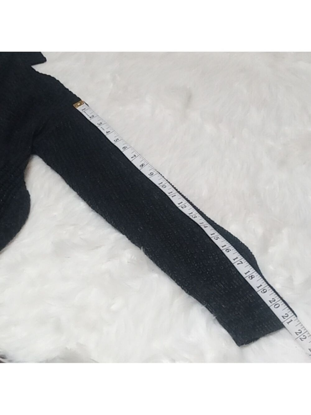 𝅺Universal Thread Pullover Sweater - Picture 5 of 10